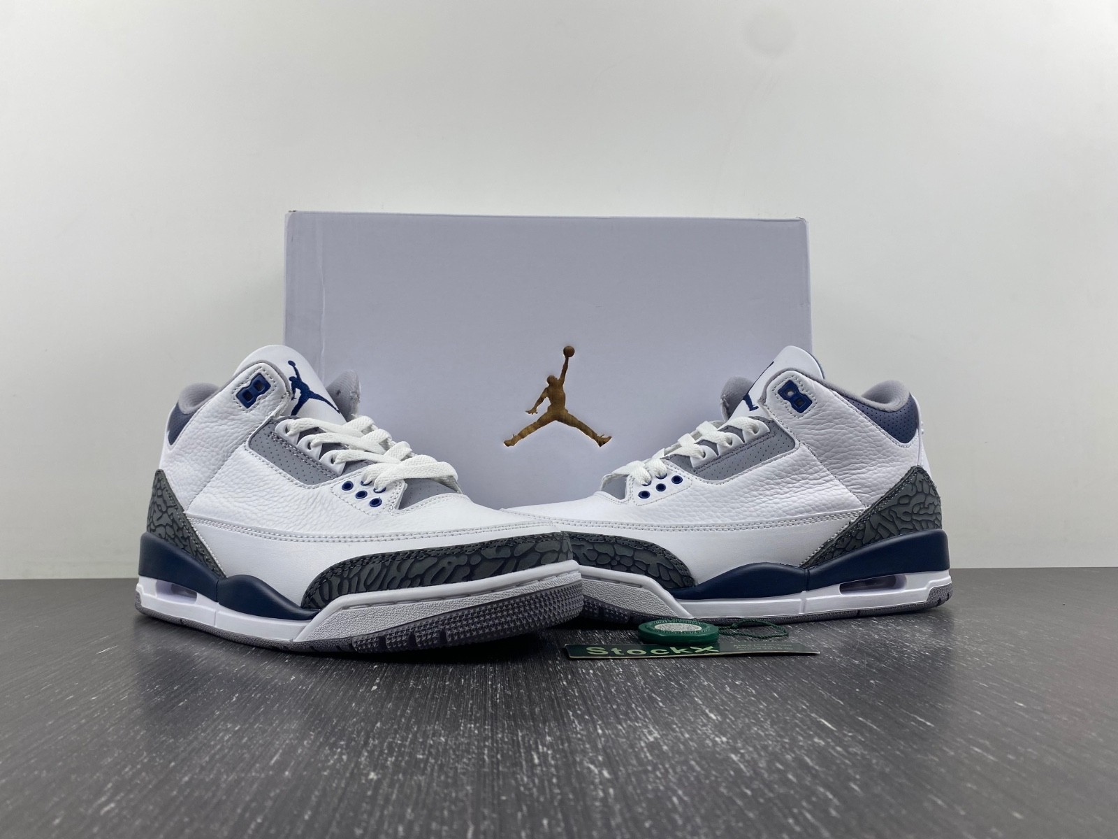 Air Jordan 3 “White/Navy” CT8532-140
