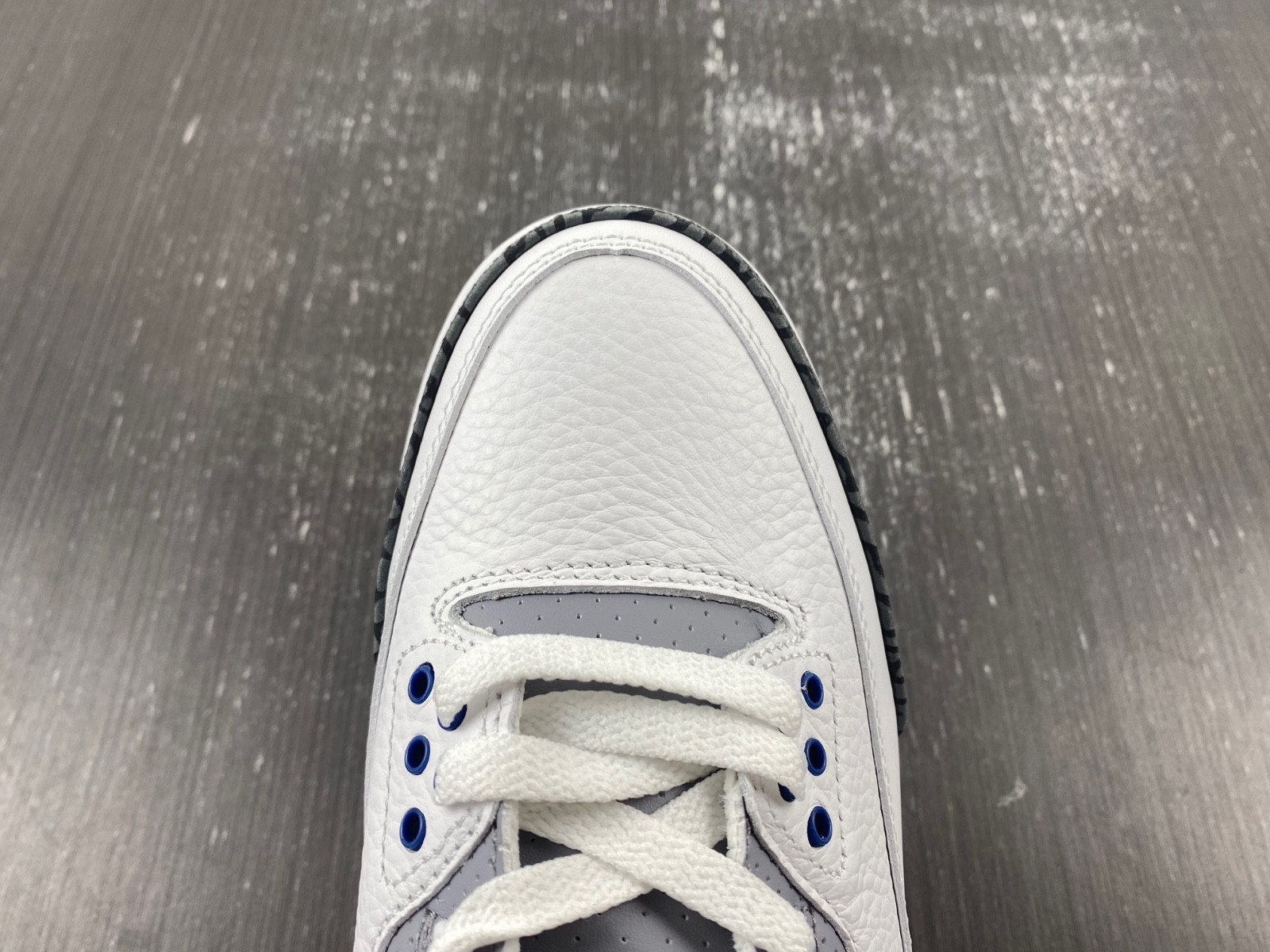 Air Jordan 3 “White/Navy” CT8532-140