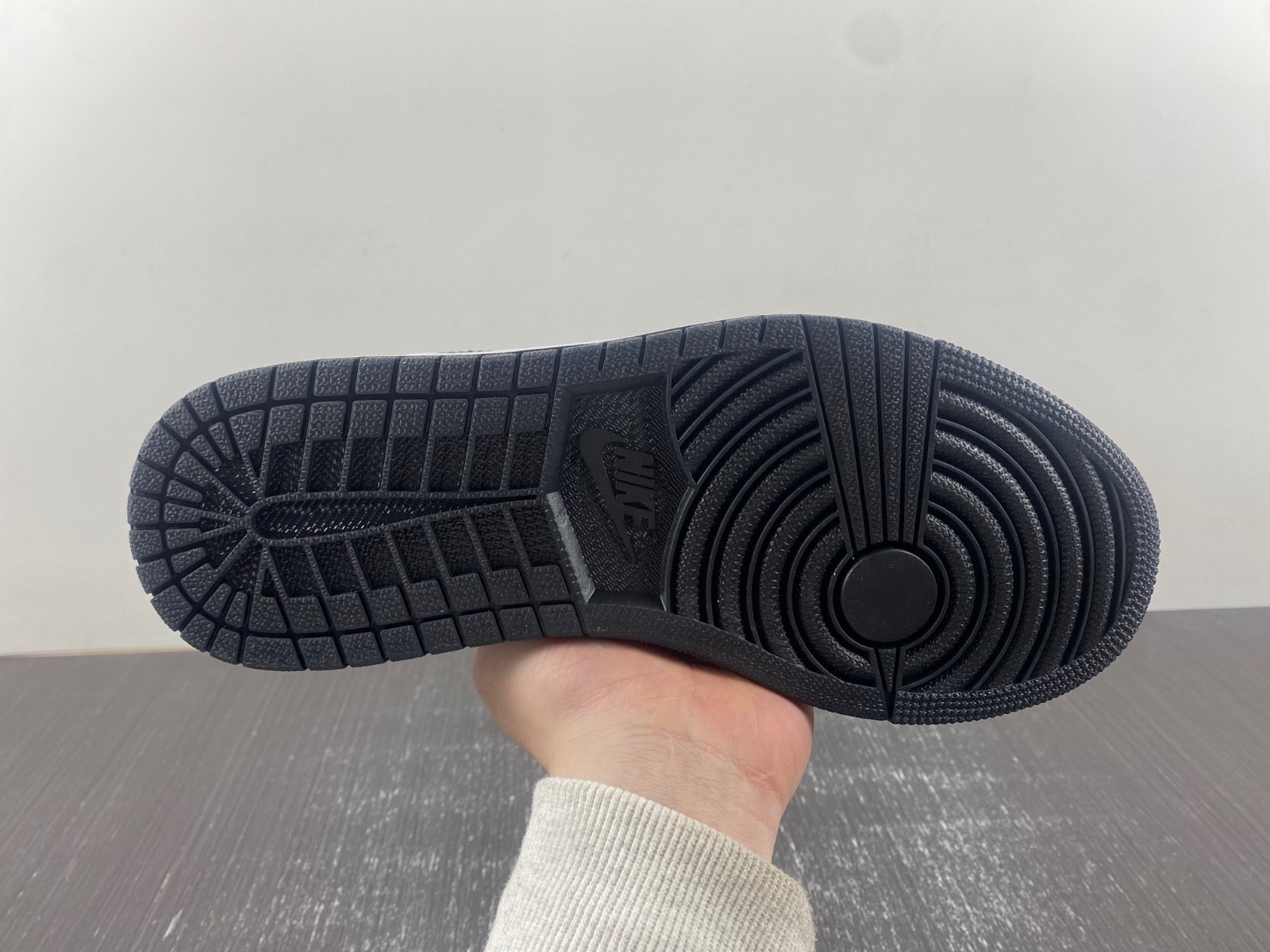 Air Jordan 1 Low White Black 553558-132