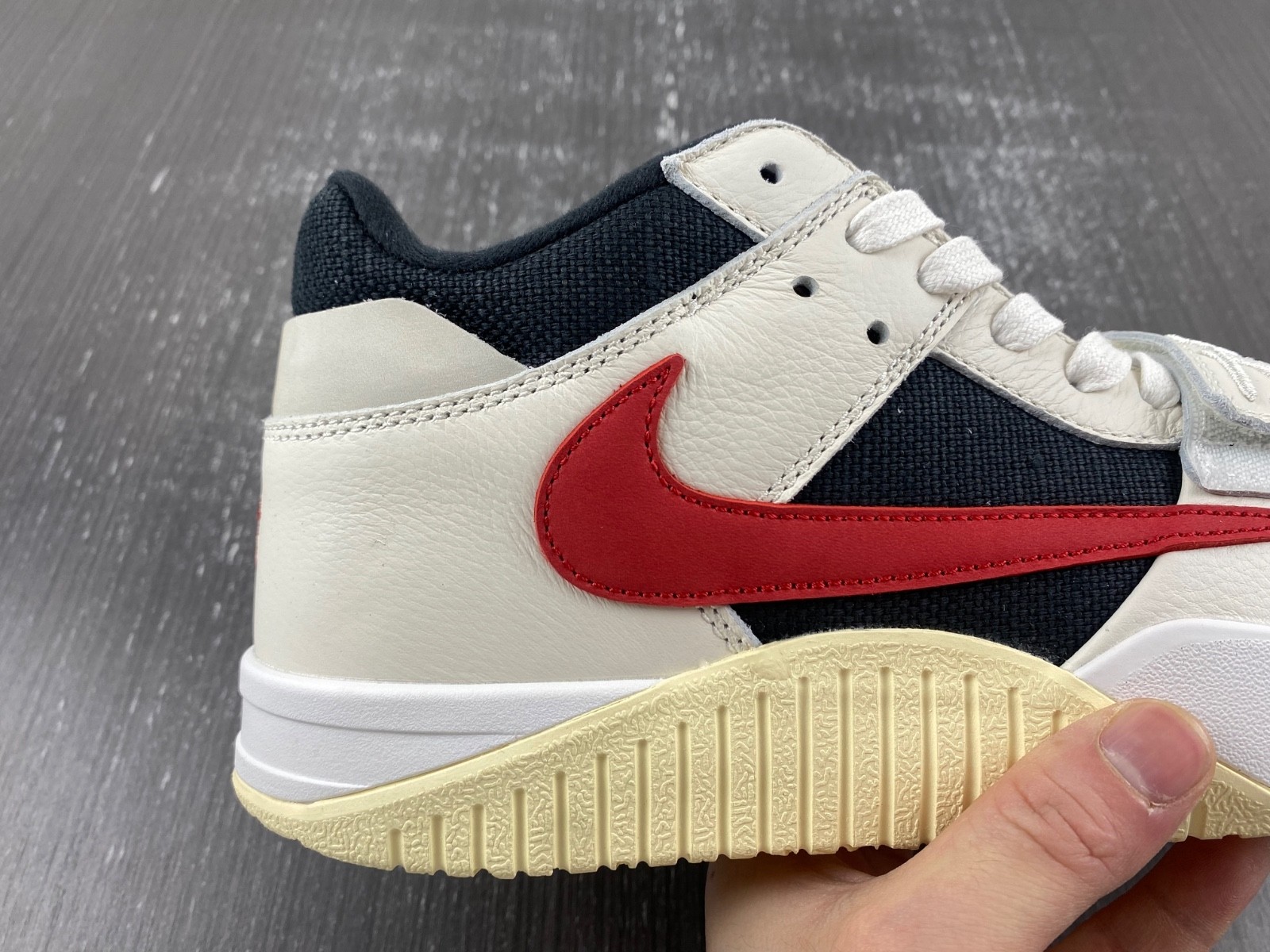 Travis Scott x Jordan Jumpman Jack TR University Red FZ8117-101