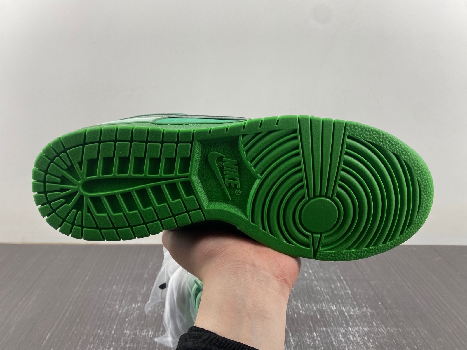 Concepts Nike Sb Dunk Low Green Lobster BV1310-303
