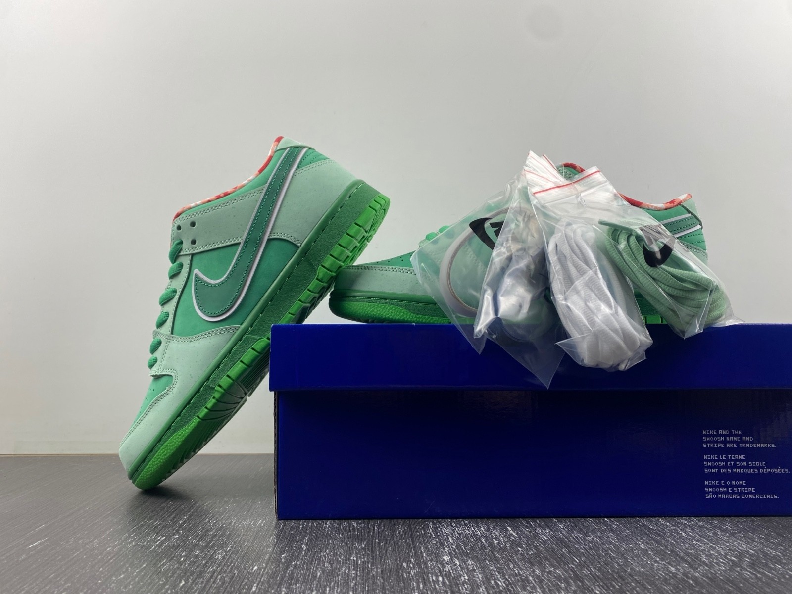 Concepts Nike Sb Dunk Low Green Lobster BV1310-303