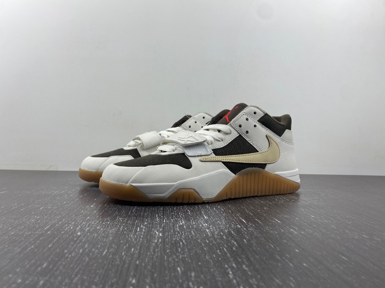 AJ1 Travis Scott x Jordan Cut The Check FZ8117-100