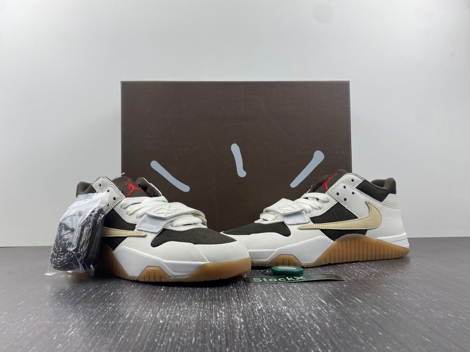 AJ1 Travis Scott x Jordan Cut The Check FZ8117-100