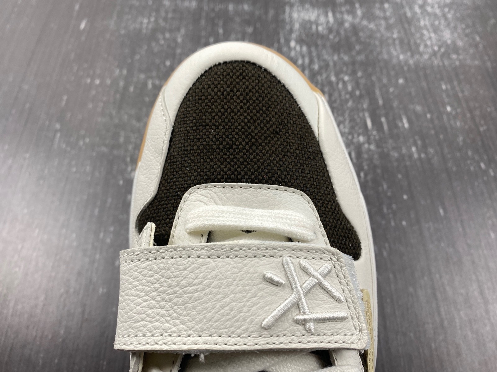 AJ1 Travis Scott x Jordan Cut The Check FZ8117-100