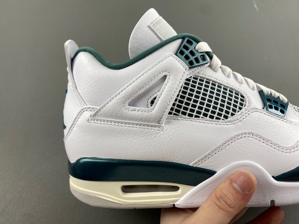 Air Jordan 4 "Oxidized Green" FQ8138-103