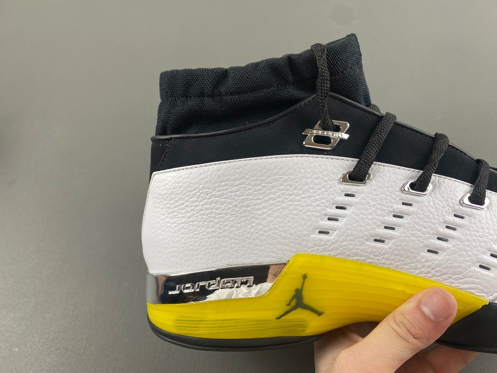 Air Jordan 17 Retro Low All-Star Lightning FJ0395-100