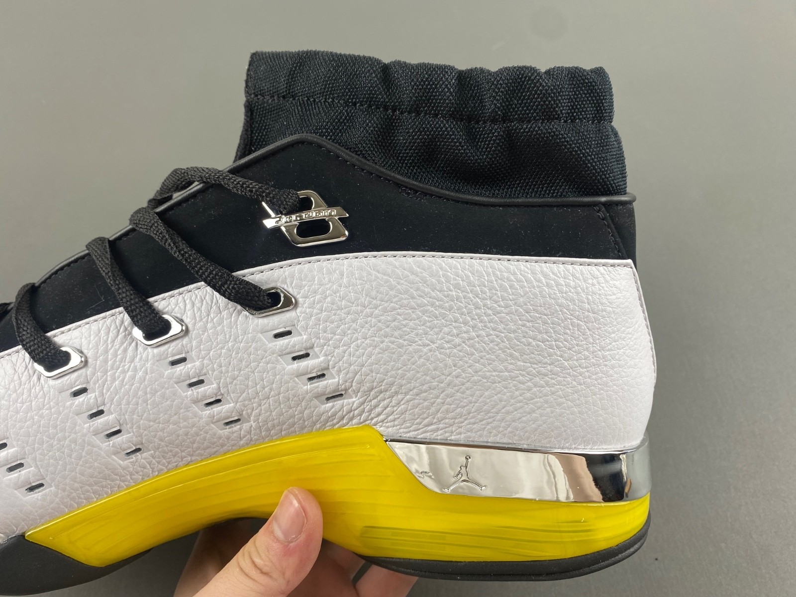 Air Jordan 17 Retro Low All-Star Lightning FJ0395-100