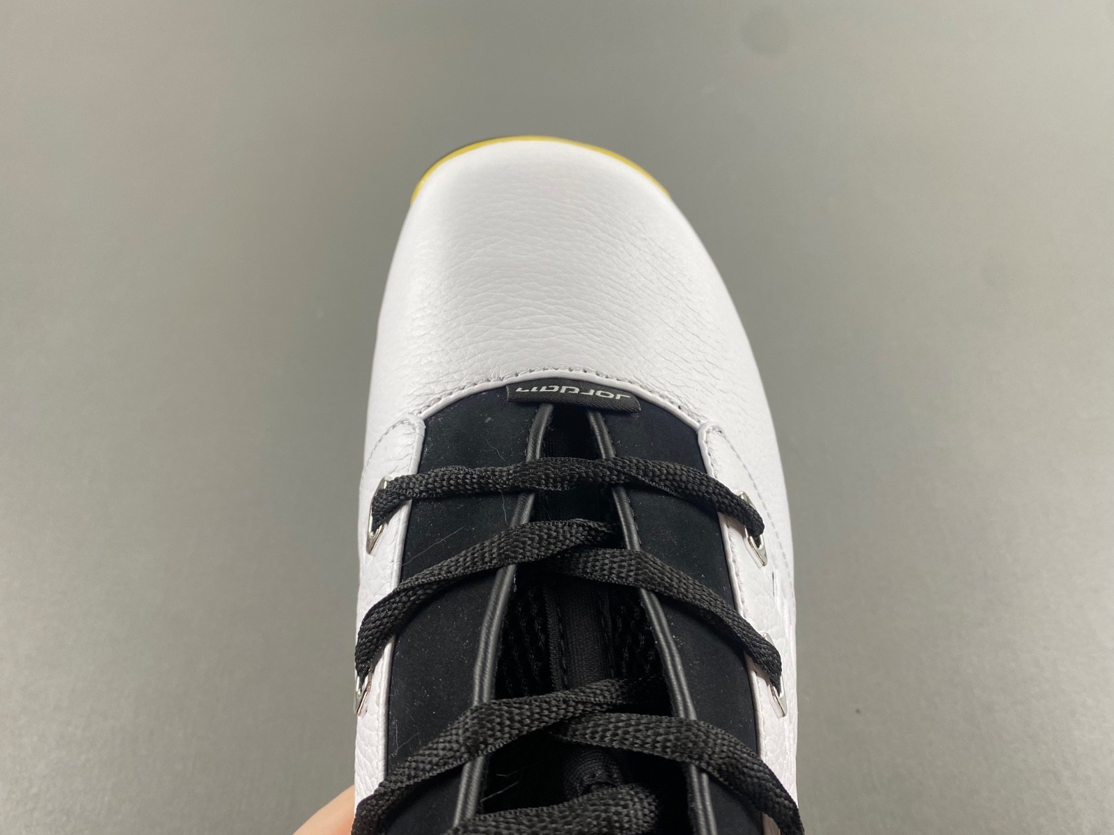 Air Jordan 17 Retro Low All-Star Lightning FJ0395-100