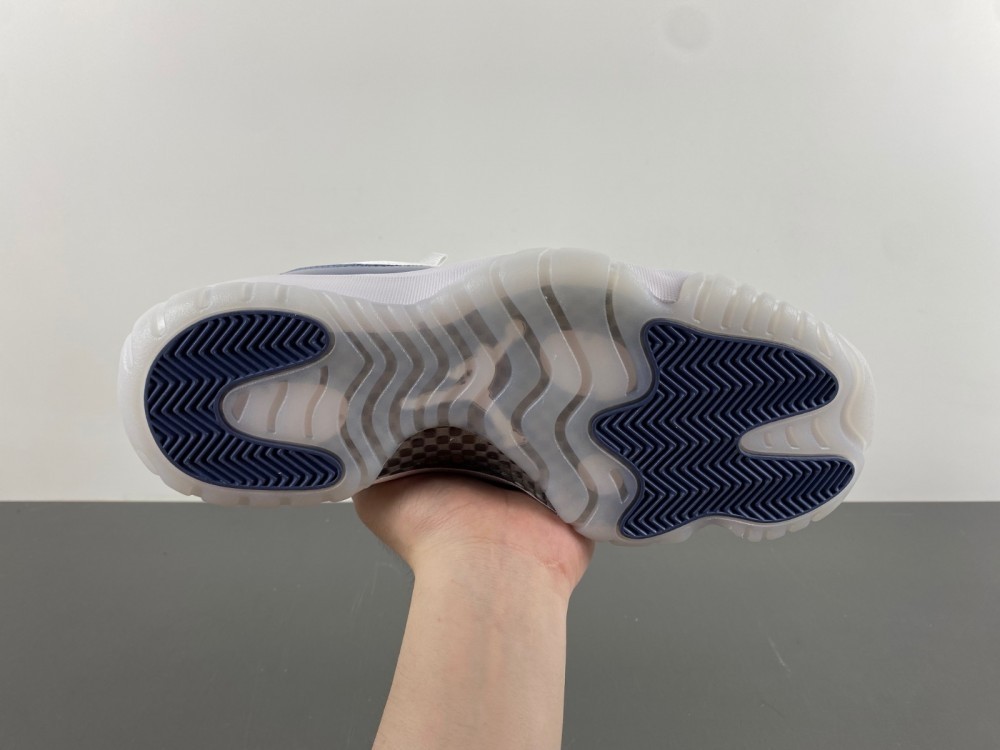 AIR JORDAN 11 LOW “DIFFUSED BLUE” FV5104-104