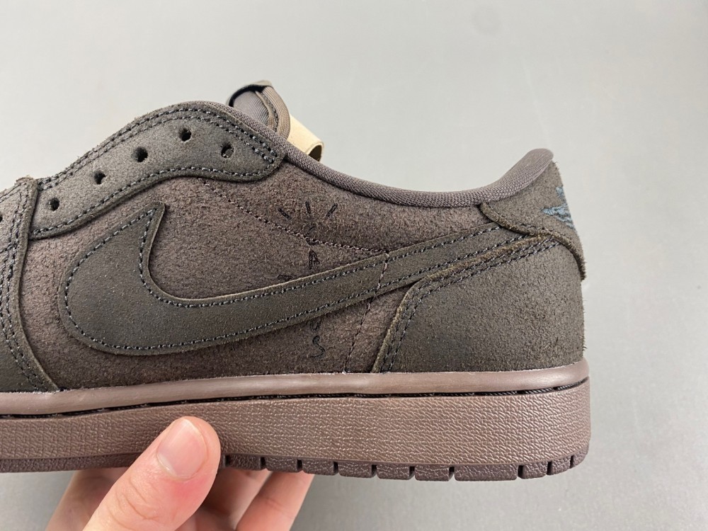 Travis Scott x Air Jordan 1 Low OG Velvet Brown DM7866-202
