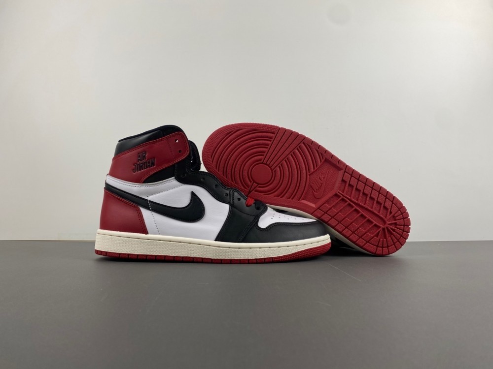 Air Jordan 1 High OG "Black Toe" Reimagined DZ5485-106 ( New )