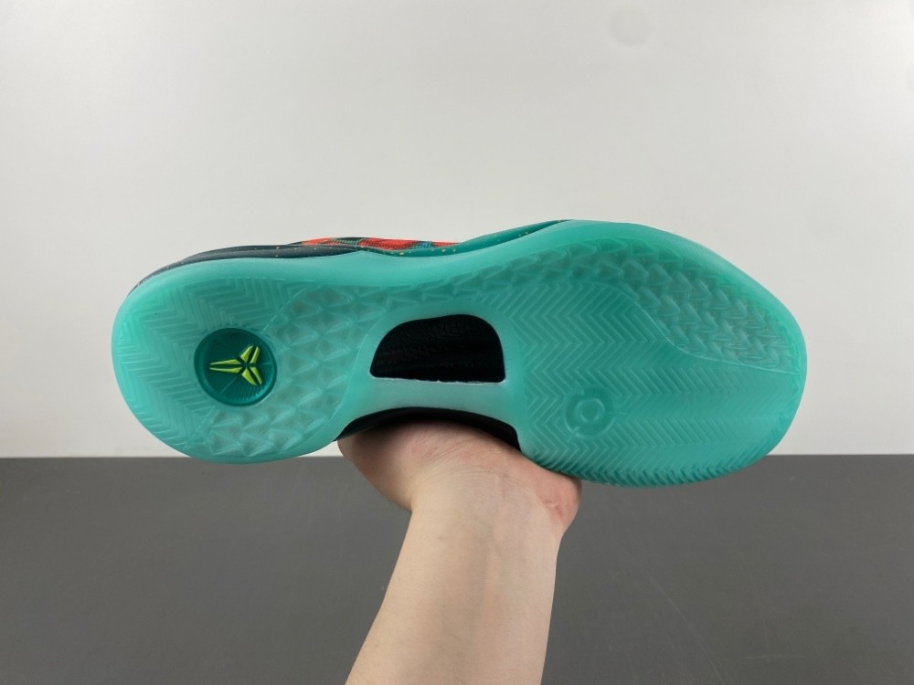 Nike Kobe 8 Protro What The Kobe 2025 HM9621-900