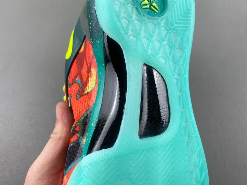 Nike Kobe 8 Protro What The Kobe 2025 HM9621-900
