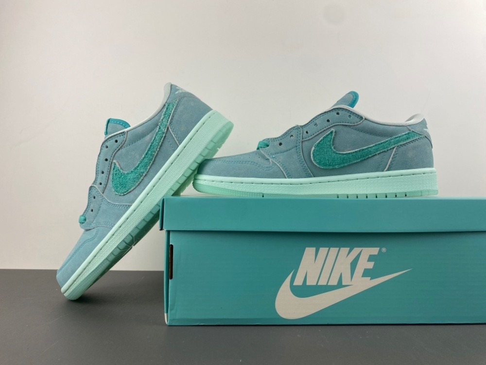 Air Jordan 1 Retro Low OG Washed Teal (Women