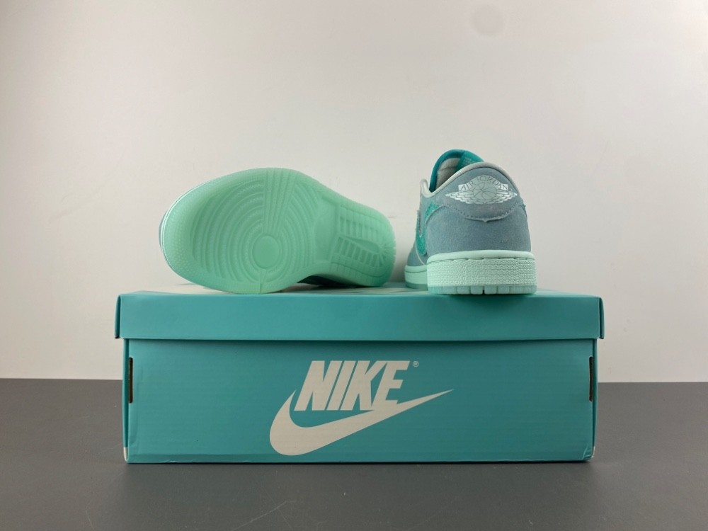 Air Jordan 1 Retro Low OG Washed Teal (Women