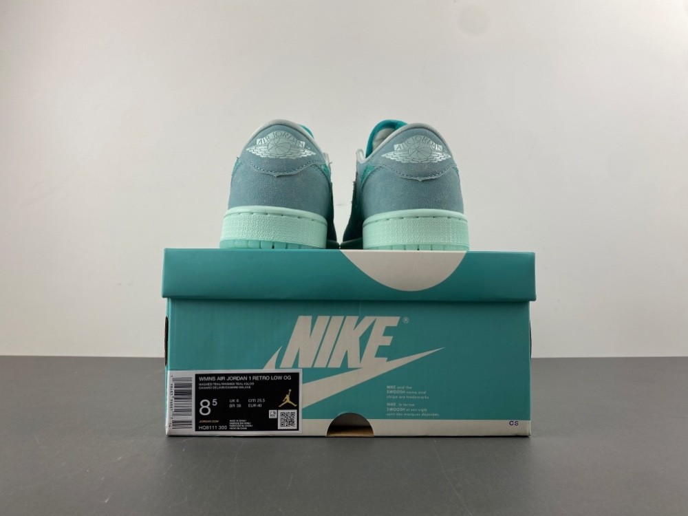 Air Jordan 1 Retro Low OG Washed Teal (Women