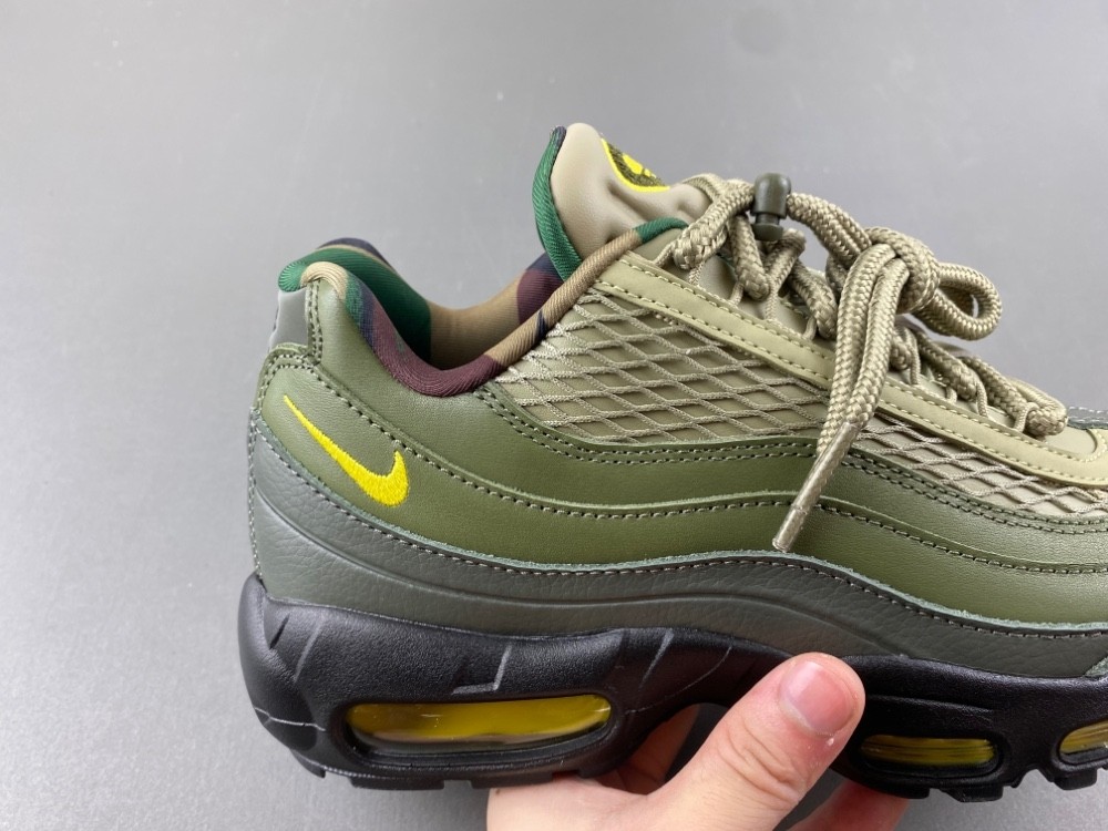 Nike Corteiz X Air Max 95 SP Rules The World FB2709-300