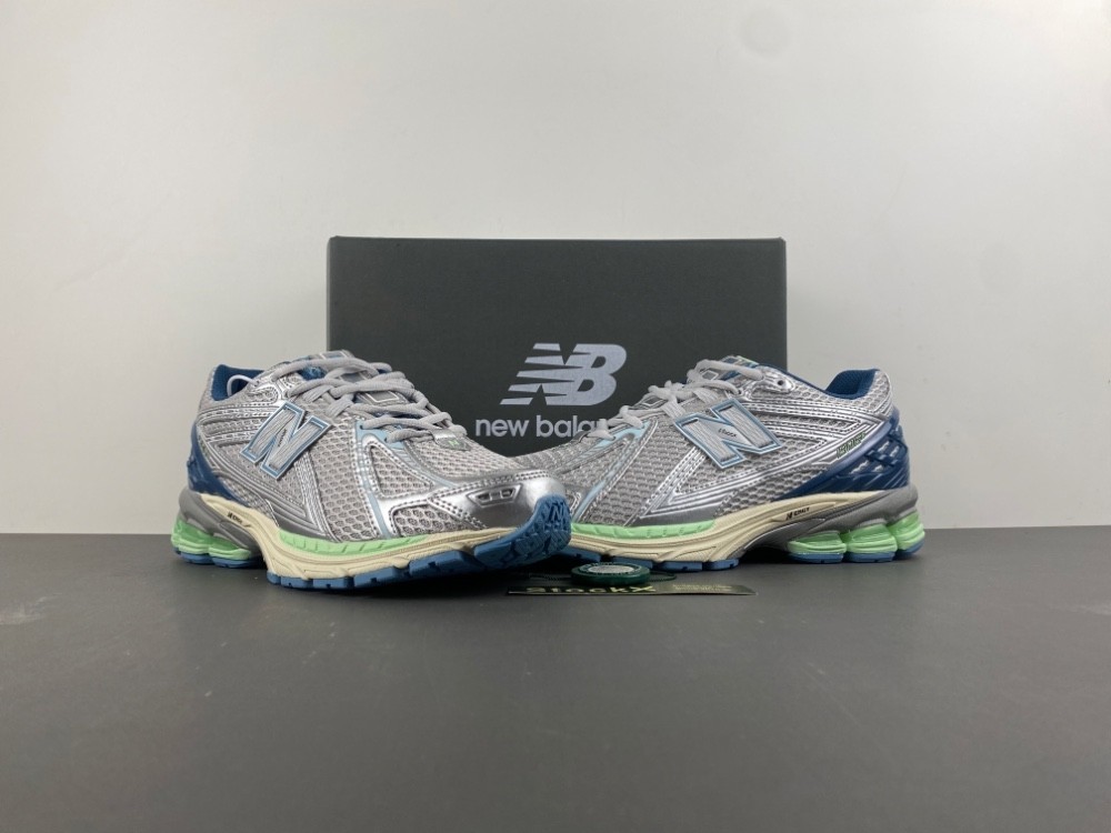 New Balance 1906R Silver Metallic Stillwater U1906RCR