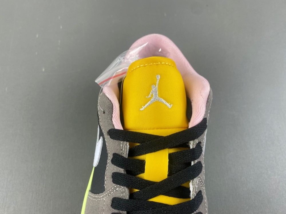 Air Jordan 1 Low Toyko Bio Hack HQ2010-005
