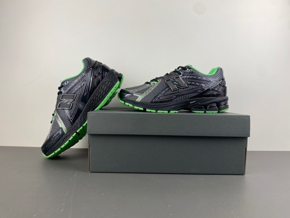 New Balance U1906 Silver Metallic Green | U1906RCT