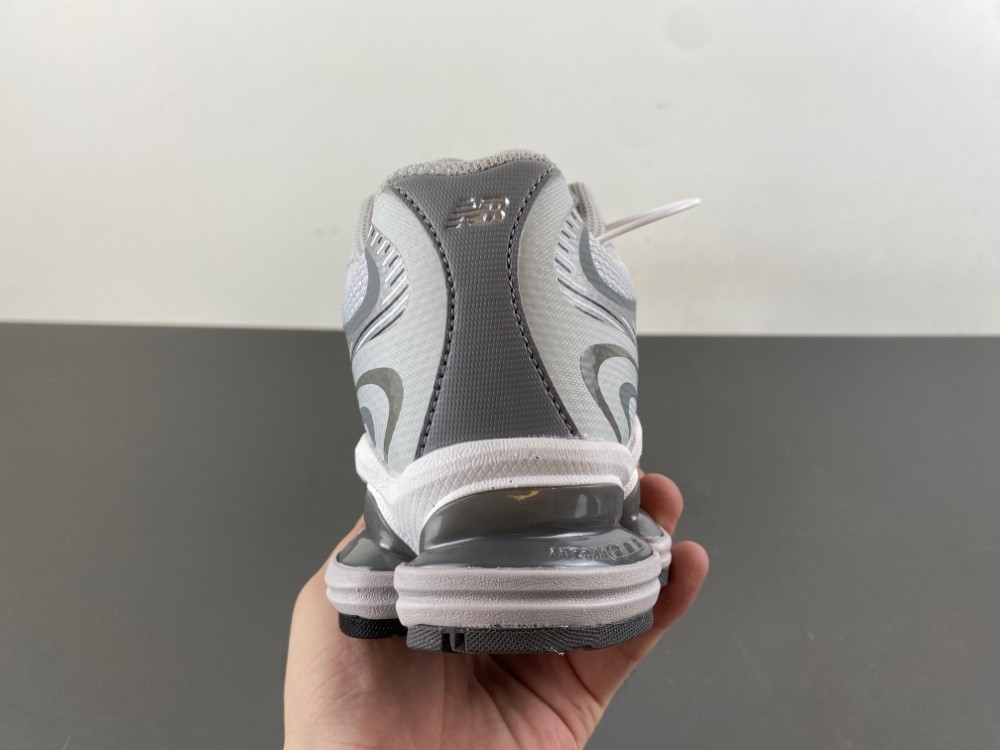New Balance ABZORB 2000 “Baby Blue” U2000DSM