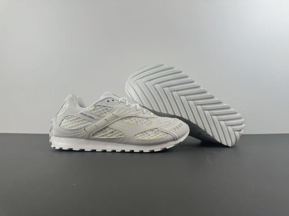 Bo*te*ga Ve*ne*ta Orbit Lace Up White (Women