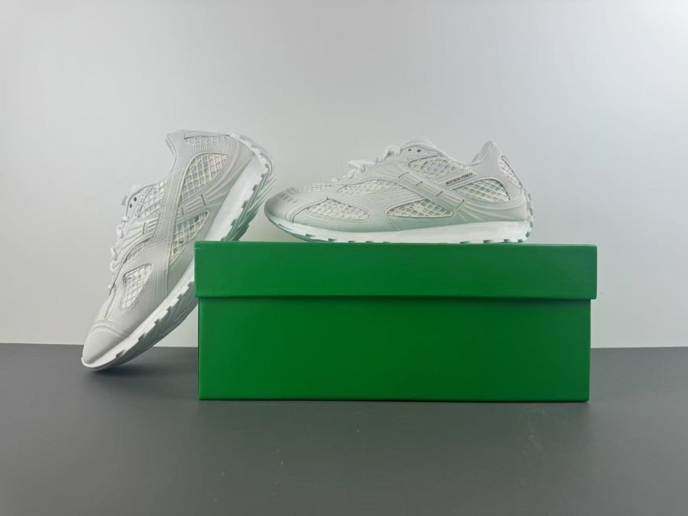 Bo*te*ga Ve*ne*ta Orbit Lace Up White (Women