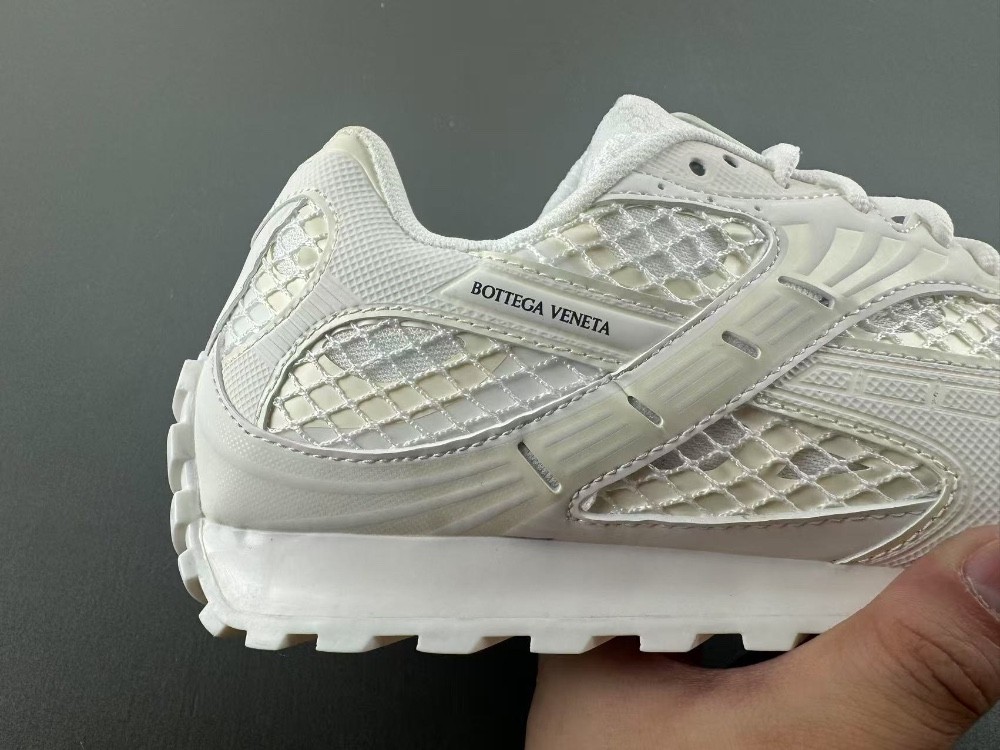 Bo*te*ga Ve*ne*ta Orbit Lace Up White (Women