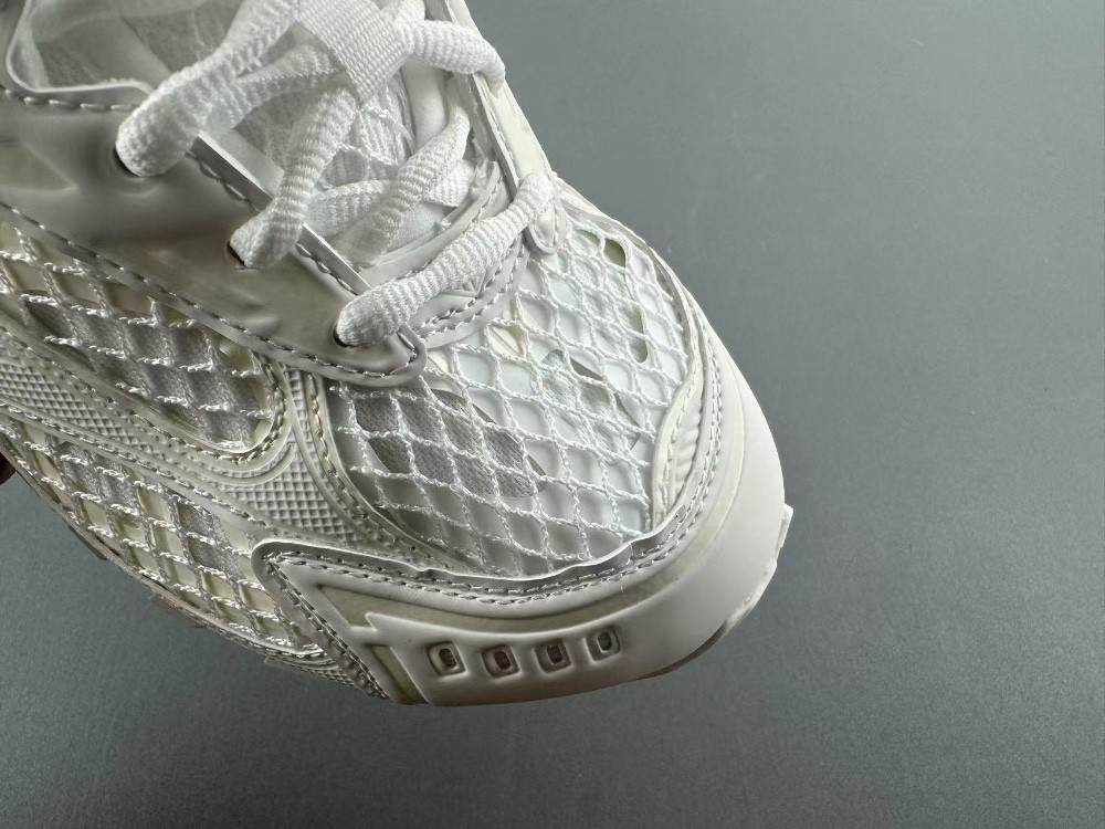 Bo*te*ga Ve*ne*ta Orbit Lace Up White (Women