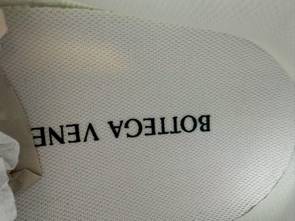 Bo*te*ga Ve*ne*ta Orbit Lace Up White (Women