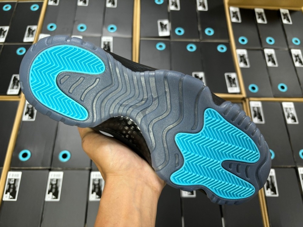 Air Jordan 11 Retro Gamma Blue (2025) - CT8012-047