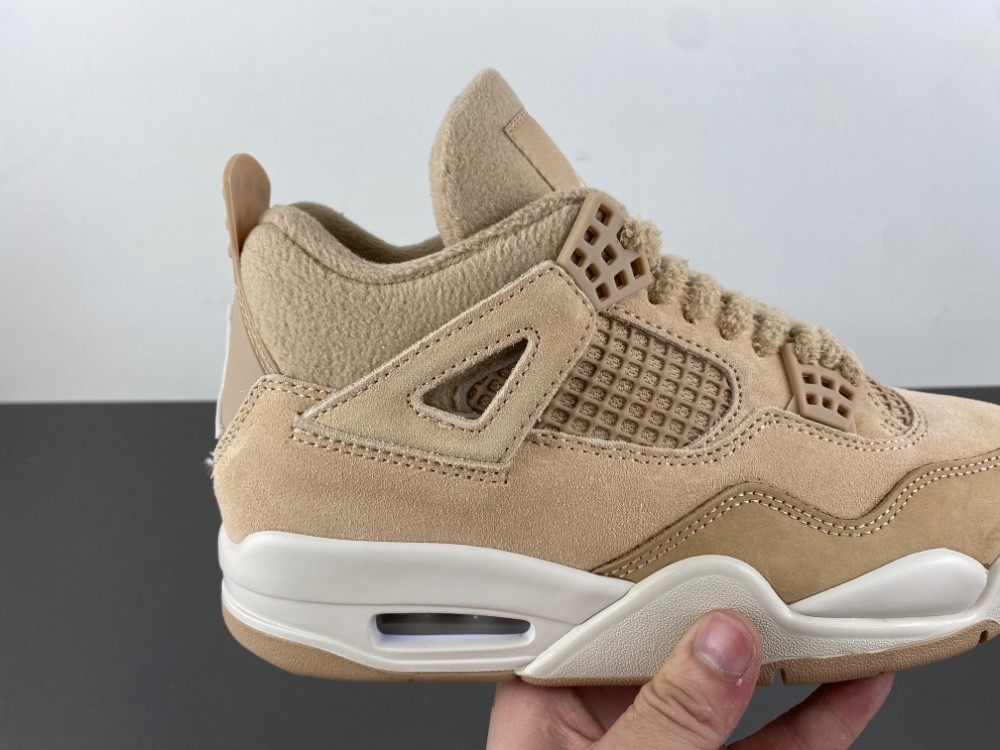 Air Jordan 4 Retro