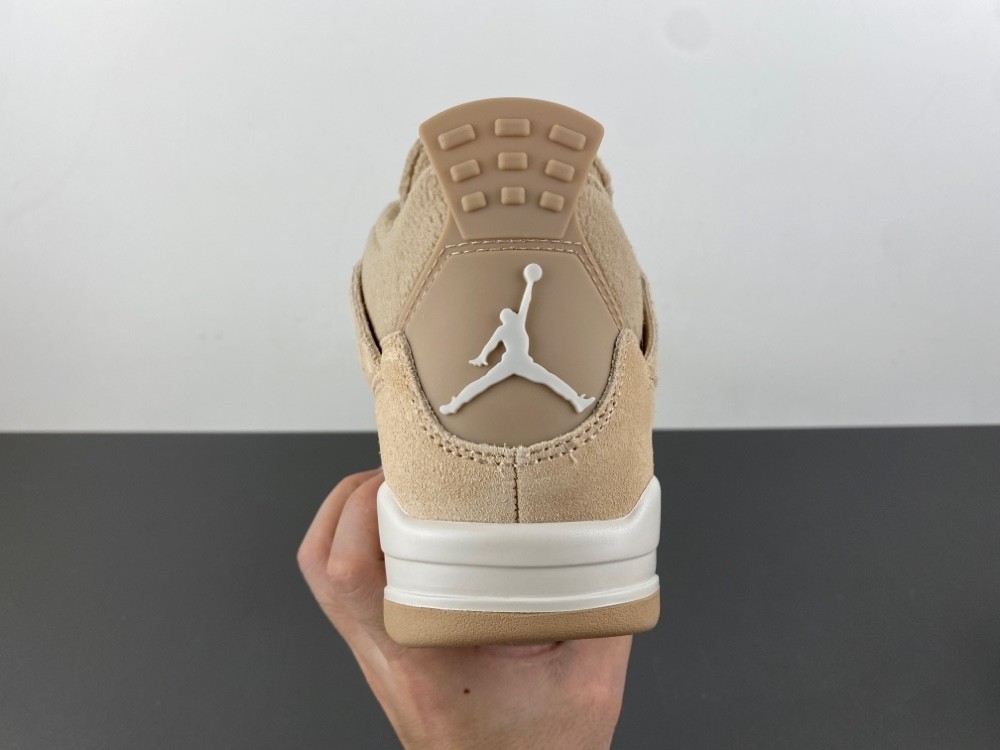 Air Jordan 4 Retro