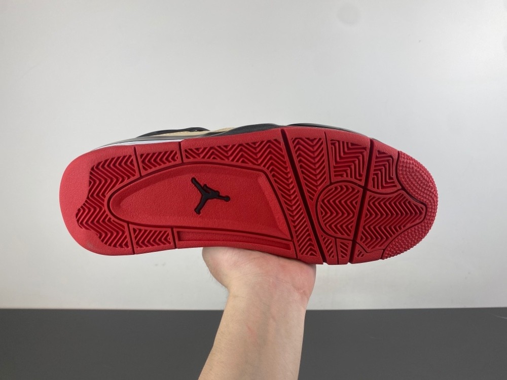 Air Jordan 4 Retro