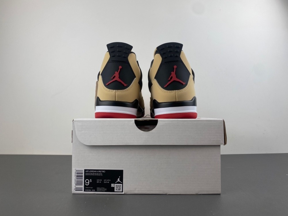 Air Jordan 4 Retro