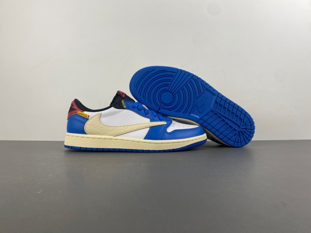 Travis Scott x Air Jordan 1 Low DM7866-111