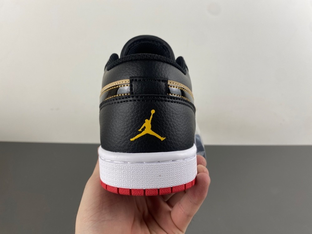 Air Jordan 1 Low SE