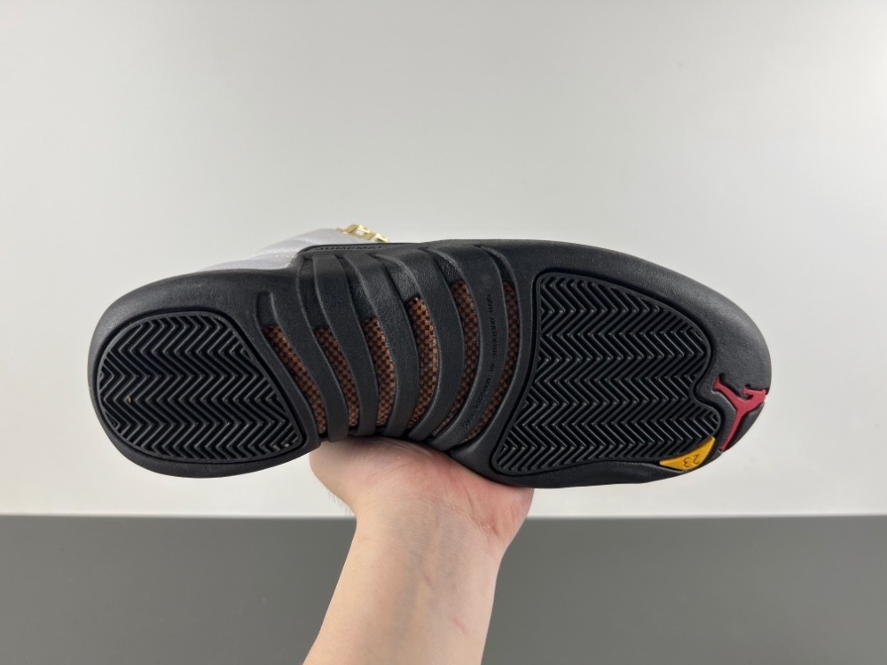 Air Jordan 12 Retro Taxi (GS) - 153265-117