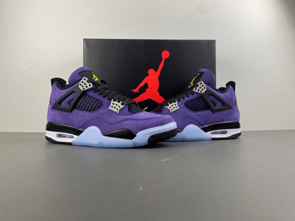 Air Jordan 4 Retro