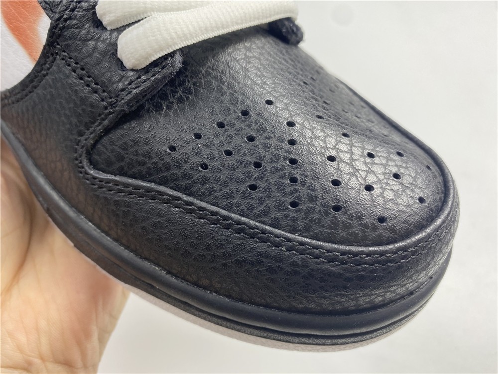 Nike SB Dunk Low“Raygun” BQ6832-001