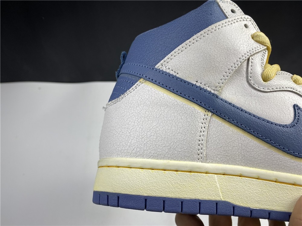 NIKE SB DUNK HIGH PRO QS CZ3334-100