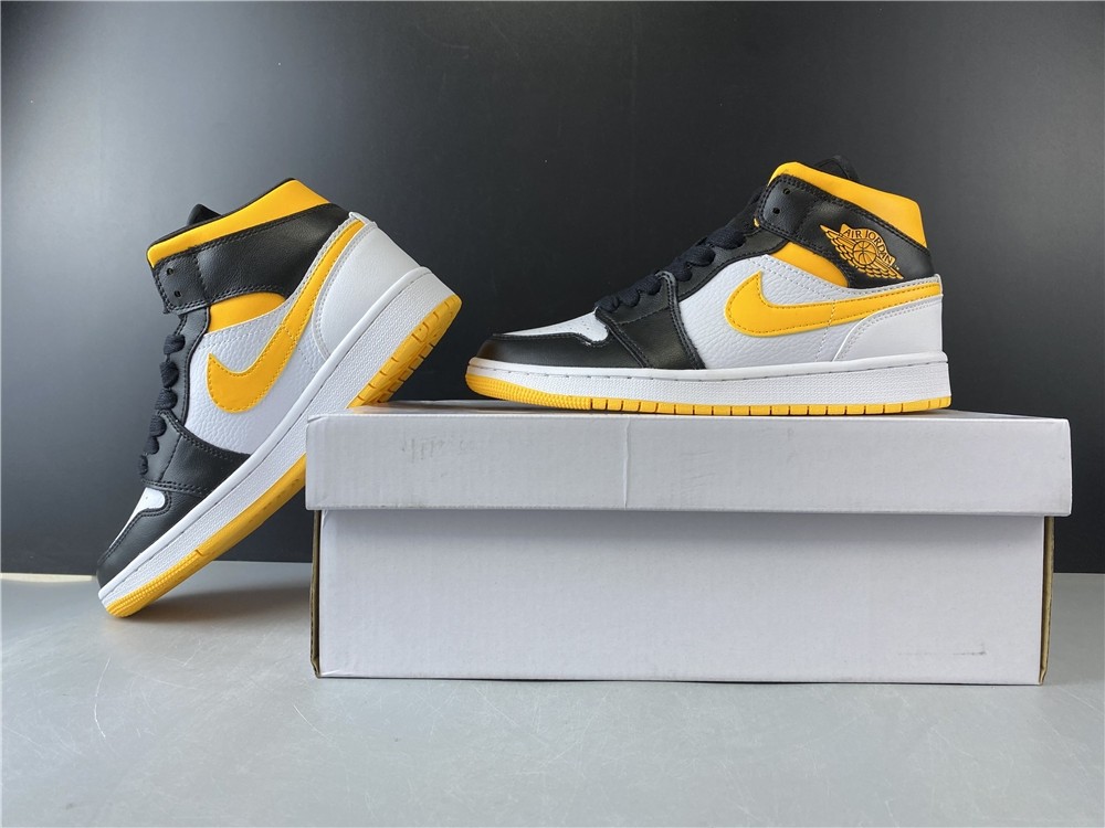 Air Jordan 1 Mid  SE CV5276 107