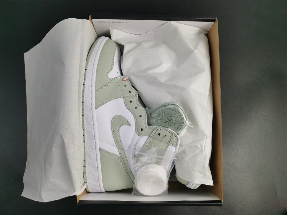 Air Jordan 1 WMNS “Seafoam” CD0461-002