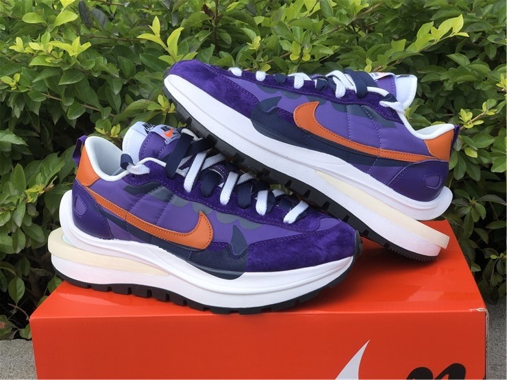 Sacai x Nike VaporWaffle DD1875-200
