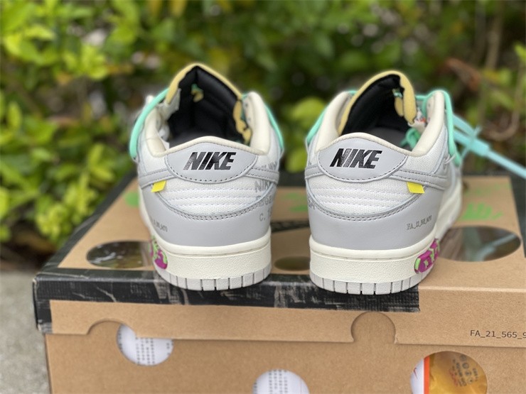 Off-White x Nike Dunk Low DM1602-114