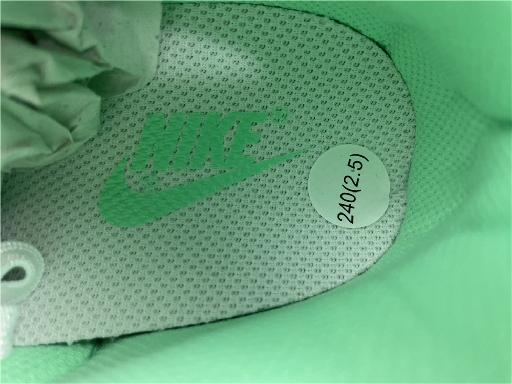 Nike Dunk Low “Green Glow” DD1503-105
