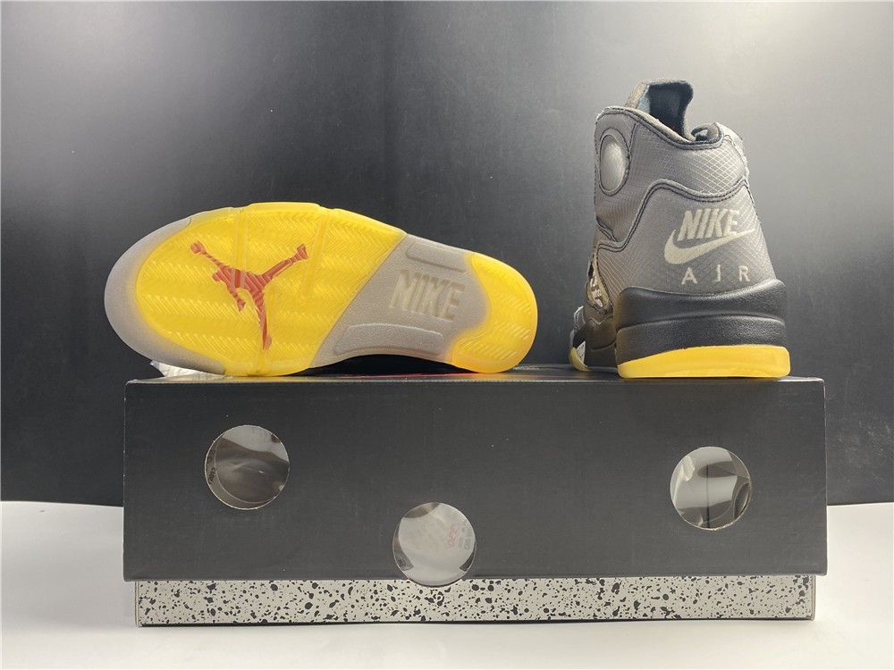 Off-White Air Jordan 5 CT8480-001