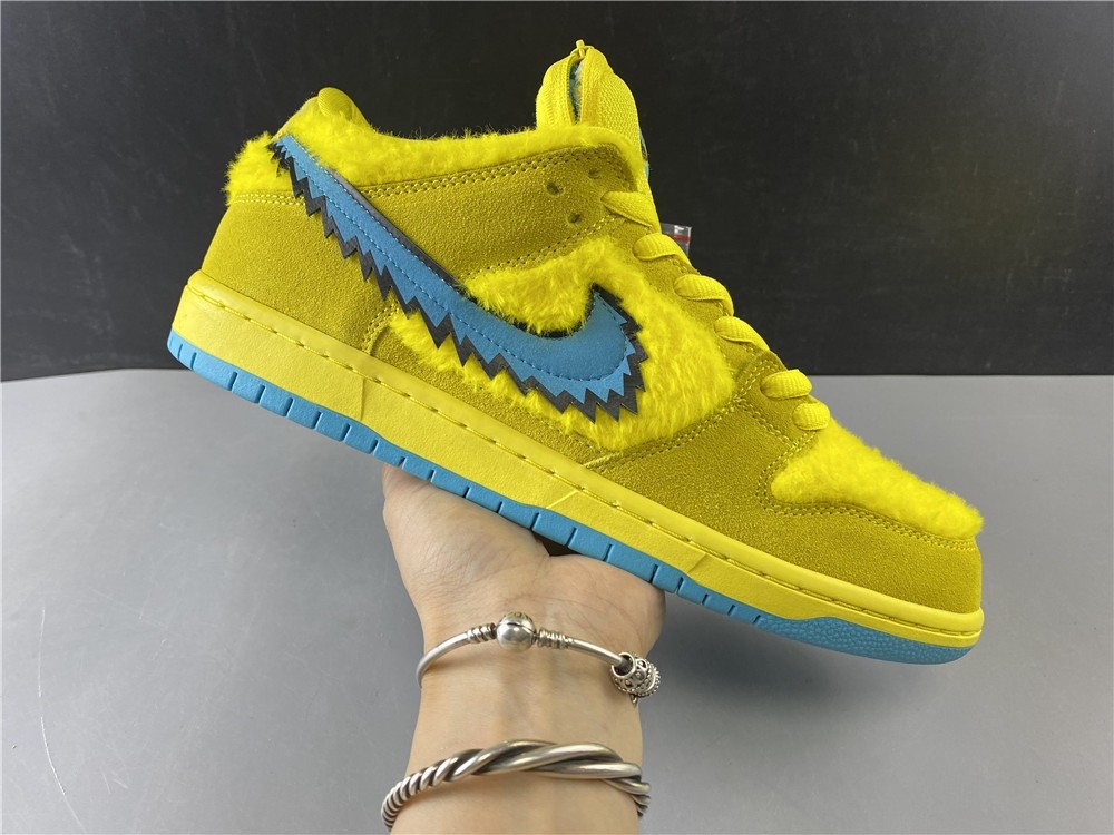 Grateful Dead x Nike SB Dunk Low“ Yellow Bear” CJ5378-700