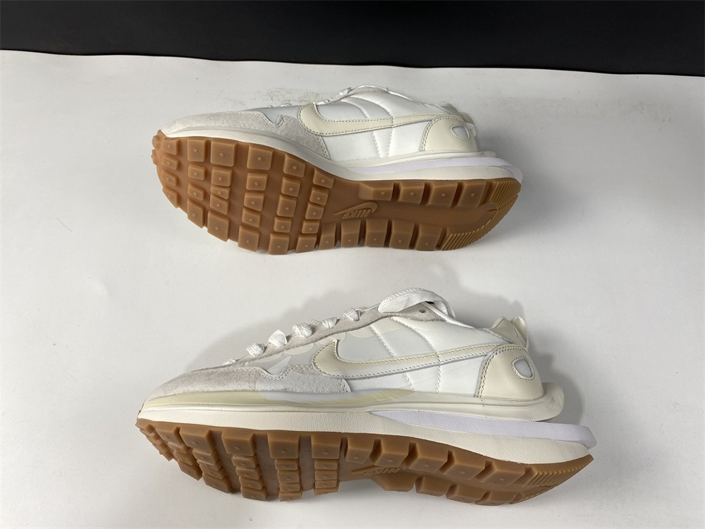 Nike regasus vaporrly SP x Sacai DD1875-100